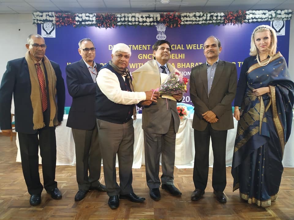 Prof. Anil K. Aneja receiving the award for Best Individual Working in the field of Social Work (Male) from Rajendra Pal Gautam, Hon'ble Minister of Social Welfare, Govt. of NCT of Delhi (2019)